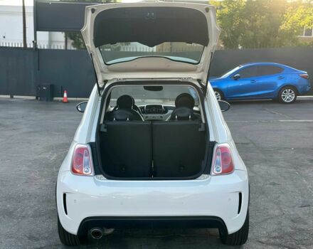 Білий Фіат 500, об'ємом двигуна 1.4 л та пробігом 39 тис. км за 7000 $, фото 11 на Automoto.ua