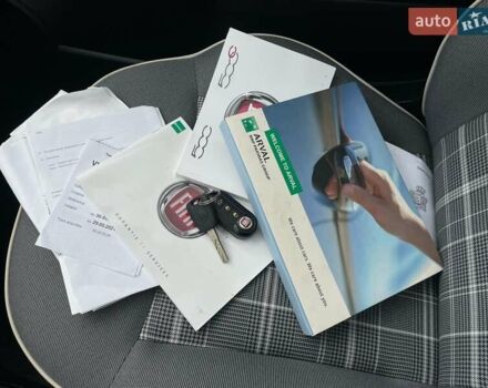 Белый Фиат 500, объемом двигателя 1.2 л и пробегом 97 тыс. км за 9300 $, фото 52 на Automoto.ua