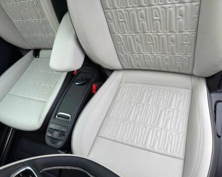 Белый Фиат 500, объемом двигателя 0 л и пробегом 26 тыс. км за 14000 $, фото 9 на Automoto.ua