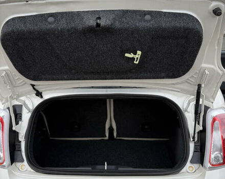 Белый Фиат 500, объемом двигателя 1.4 л и пробегом 68 тыс. км за 12000 $, фото 5 на Automoto.ua