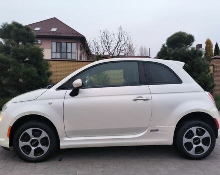 Белый Фиат 500, объемом двигателя 0 л и пробегом 107 тыс. км за 5400 $, фото 3 на Automoto.ua