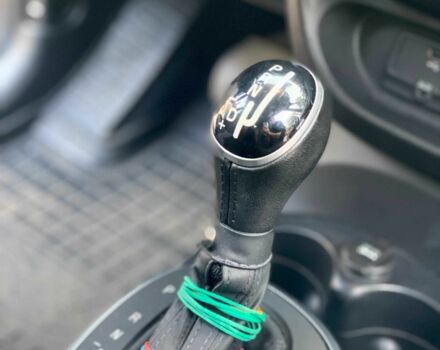 Белый Фиат 500, объемом двигателя 1.4 л и пробегом 103 тыс. км за 8299 $, фото 11 на Automoto.ua