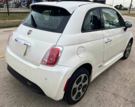 Білий Фіат 500, об'ємом двигуна 0 л та пробігом 70 тис. км за 5000 $, фото 5 на Automoto.ua