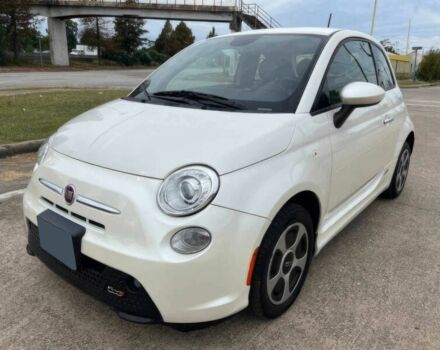 Білий Фіат 500, об'ємом двигуна 0 л та пробігом 70 тис. км за 5000 $, фото 2 на Automoto.ua