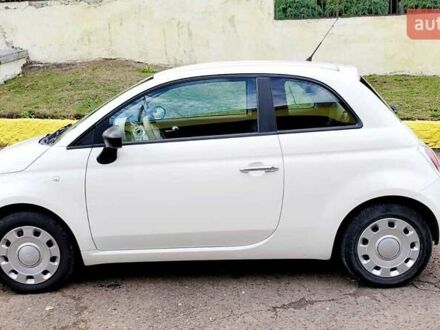 Фиат 500 2011 в Черновцах на Automoto.ua Белый Фиат 500, объемом двигателя 0 л и пробегом 55 тыс. км за 4900 $, фото 1 на Automoto.ua