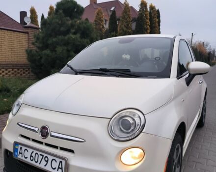 Белый Фиат 500, объемом двигателя 0 л и пробегом 107 тыс. км за 5400 $, фото 1 на Automoto.ua