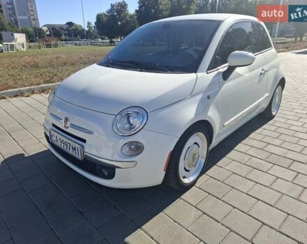 Белый Фиат 500, объемом двигателя 1.37 л и пробегом 142 тыс. км за 10500 $, фото 1 на Automoto.ua
