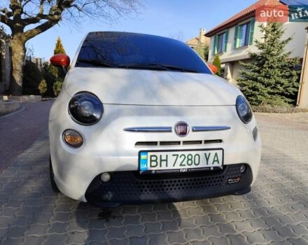 Белый Фиат 500, объемом двигателя 0 л и пробегом 135 тыс. км за 7500 $, фото 1 на Automoto.ua