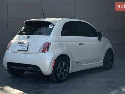 Фиат 500 2015 в Одессе на Automoto.ua Белый Фиат 500, объемом двигателя 0 л и пробегом 99 тыс. км за 5700 $, фото 1 на Automoto.ua
