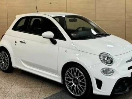 Білий Фіат 500, об'ємом двигуна 1.4 л та пробігом 71 тис. км за 10800 $, фото 1 на Automoto.ua