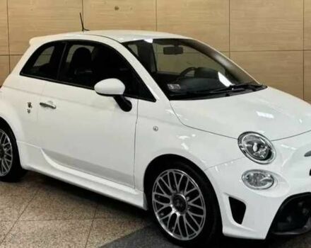 Белый Фиат 500, объемом двигателя 1.4 л и пробегом 71 тыс. км за 10800 $, фото 1 на Automoto.ua