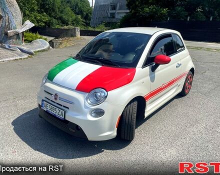Білий Фіат 500, об'ємом двигуна 0 л та пробігом 35 тис. км за 12000 $, фото 1 на Automoto.ua
