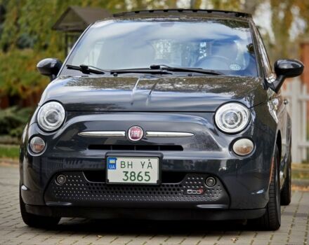 Фиат 500 2017 в Одессе на Automoto.ua Черный Фиат 500, объемом двигателя 0 л и пробегом 93 тыс. км за 10000 $, фото 3 на Automoto.ua