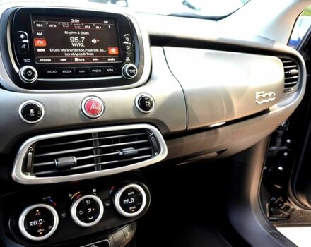 Черный Фиат 500, объемом двигателя 2.4 л и пробегом 78 тыс. км за 6200 $, фото 9 на Automoto.ua