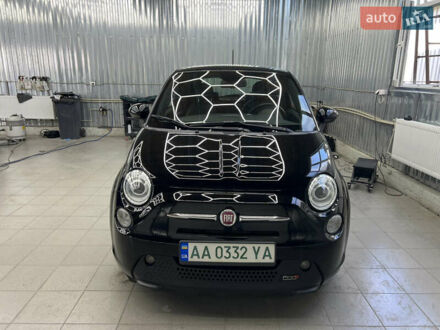 Фиат 500 2014 в Киеве на Automoto.ua Черный Фиат 500, объемом двигателя 0 л и пробегом 135 тыс. км за 6100 $, фото 1 на Automoto.ua