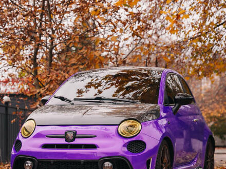 Фиолетовый Фиат 500, объемом двигателя 1.4 л и пробегом 160 тыс. км за 7000 $, фото 1 на Automoto.ua