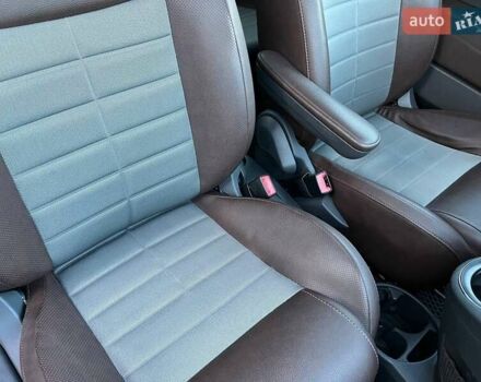 Коричневий Фіат 500, об'ємом двигуна 1.37 л та пробігом 144 тис. км за 7400 $, фото 10 на Automoto.ua