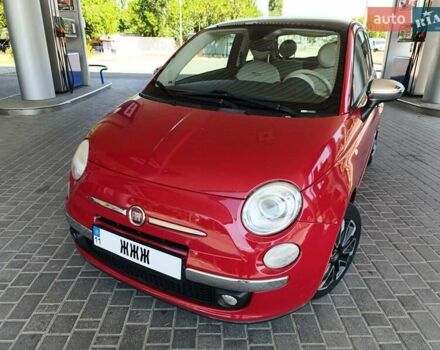 Красный Фиат 500, объемом двигателя 1.37 л и пробегом 132 тыс. км за 7700 $, фото 3 на Automoto.ua