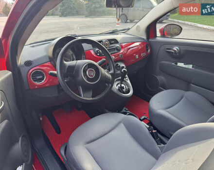 Красный Фиат 500, объемом двигателя 1.37 л и пробегом 118 тыс. км за 5600 $, фото 9 на Automoto.ua
