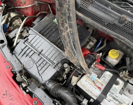 Красный Фиат 500, объемом двигателя 1.2 л и пробегом 95 тыс. км за 999 $, фото 1 на Automoto.ua