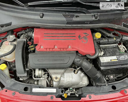 Красный Фиат 500, объемом двигателя 1.4 л и пробегом 80 тыс. км за 9880 $, фото 8 на Automoto.ua