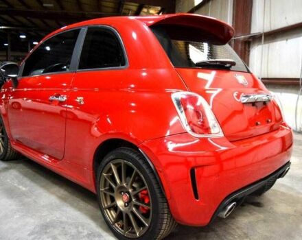 Красный Фиат 500, объемом двигателя 1.4 л и пробегом 23 тыс. км за 2000 $, фото 2 на Automoto.ua