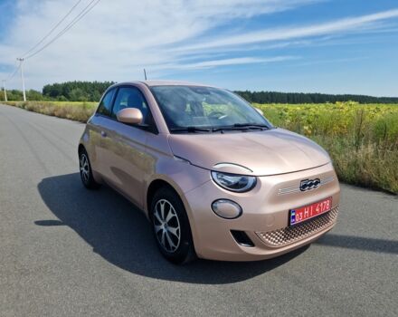 Красный Фиат 500, объемом двигателя 0 л и пробегом 58 тыс. км за 13998 $, фото 2 на Automoto.ua