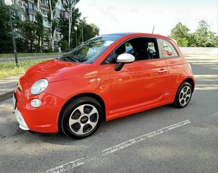 Красный Фиат 500, объемом двигателя 0 л и пробегом 68 тыс. км за 8719 $, фото 7 на Automoto.ua
