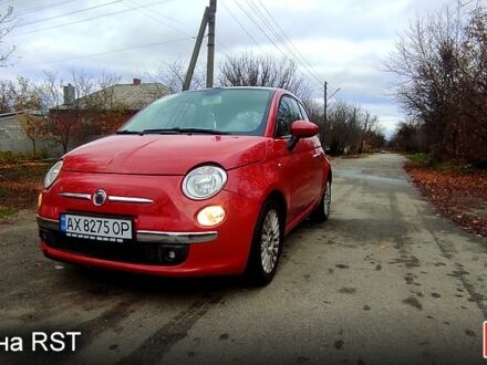 Красный Фиат 500, объемом двигателя 1.2 л и пробегом 140 тыс. км за 5500 $, фото 1 на Automoto.ua