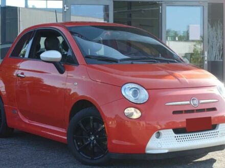 Фиат 500 2017 в Ужгороде на Automoto.ua Красный Фиат 500, объемом двигателя 0 л и пробегом 60 тыс. км за 5900 $, фото 1 на Automoto.ua
