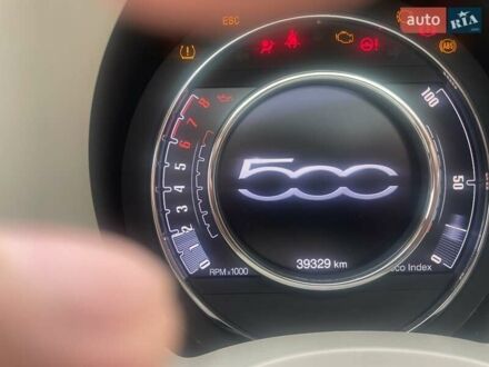 Фиат 500 2021 в Киеве на Automoto.ua Фиат 500, объемом двигателя 1.2 л и пробегом 39 тыс. км за 13500 $, фото 1 на Automoto.ua