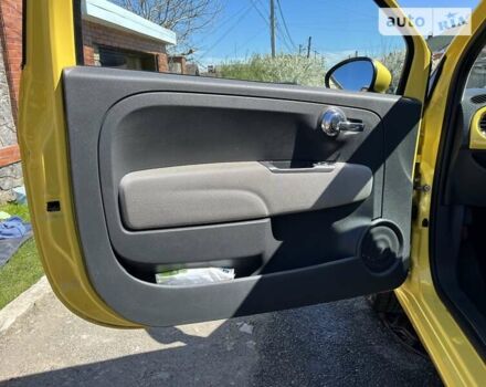 Желтый Фиат 500, объемом двигателя 1.24 л и пробегом 195 тыс. км за 5750 $, фото 20 на Automoto.ua