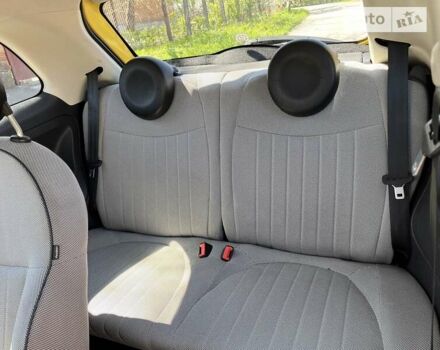 Желтый Фиат 500, объемом двигателя 1.24 л и пробегом 195 тыс. км за 5750 $, фото 26 на Automoto.ua