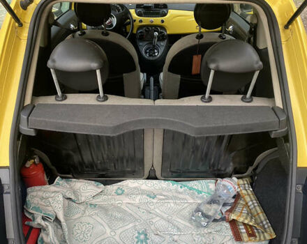 Желтый Фиат 500, объемом двигателя 1.24 л и пробегом 117 тыс. км за 6000 $, фото 5 на Automoto.ua