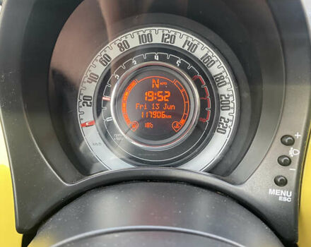 Желтый Фиат 500, объемом двигателя 1.24 л и пробегом 117 тыс. км за 6000 $, фото 11 на Automoto.ua