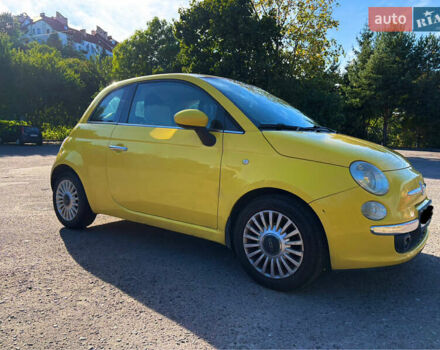 Желтый Фиат 500, объемом двигателя 1.24 л и пробегом 130 тыс. км за 6000 $, фото 1 на Automoto.ua
