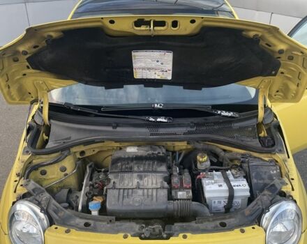 Желтый Фиат 500, объемом двигателя 1.2 л и пробегом 187 тыс. км за 5800 $, фото 10 на Automoto.ua