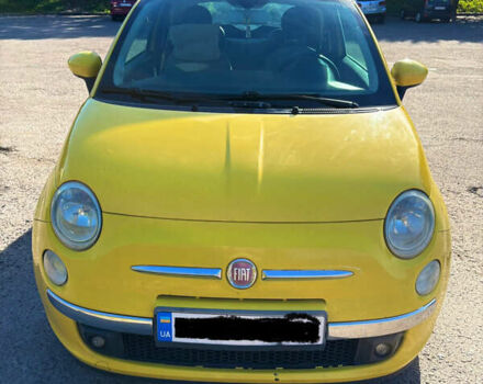Желтый Фиат 500, объемом двигателя 1.24 л и пробегом 130 тыс. км за 6000 $, фото 1 на Automoto.ua