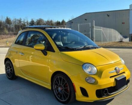 Желтый Фиат 500, объемом двигателя 1.4 л и пробегом 62 тыс. км за 3000 $, фото 1 на Automoto.ua