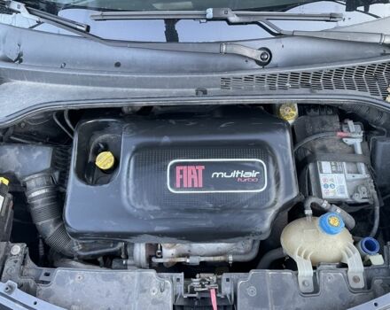 Серый Фиат 500, объемом двигателя 1.4 л и пробегом 181 тыс. км за 6700 $, фото 5 на Automoto.ua