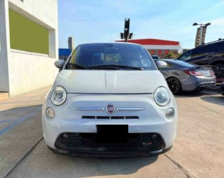 Серый Фиат 500, объемом двигателя 0 л и пробегом 62 тыс. км за 7800 $, фото 1 на Automoto.ua