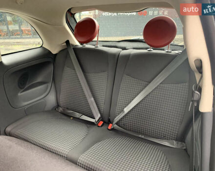 Серый Фиат 500, объемом двигателя 1.37 л и пробегом 130 тыс. км за 5700 $, фото 4 на Automoto.ua