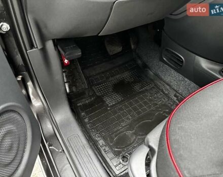 Сірий Фіат 500, об'ємом двигуна 1.4 л та пробігом 119 тис. км за 8800 $, фото 17 на Automoto.ua