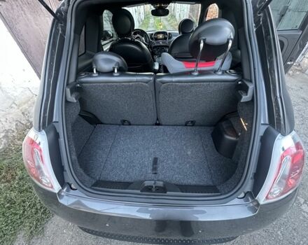 Серый Фиат 500, объемом двигателя 0 л и пробегом 60 тыс. км за 9200 $, фото 2 на Automoto.ua