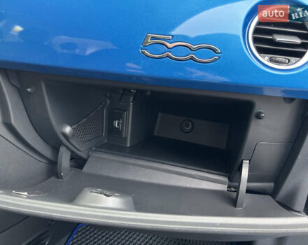 Синій Фіат 500, об'ємом двигуна 1.37 л та пробігом 212 тис. км за 6700 $, фото 19 на Automoto.ua