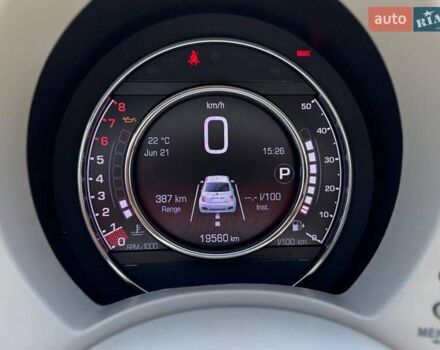 Синий Фиат 500, объемом двигателя 1.4 л и пробегом 21 тыс. км за 10990 $, фото 19 на Automoto.ua