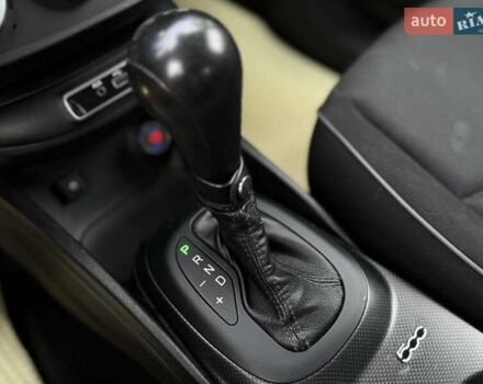 Білий Фіат 500 X, об'ємом двигуна 2.36 л та пробігом 132 тис. км за 12200 $, фото 24 на Automoto.ua