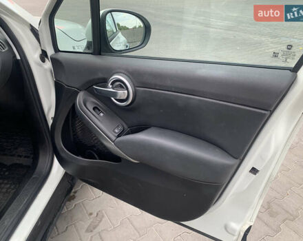 Белый Фиат 500 X, объемом двигателя 2.4 л и пробегом 129 тыс. км за 11750 $, фото 39 на Automoto.ua