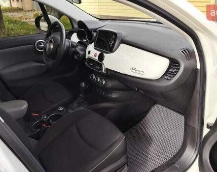 Фиат 500 X 2015 в Харькове на Automoto.ua Белый Фиат 500 X, объемом двигателя 2.4 л и пробегом 124 тыс. км за 12600 $, фото 11 на Automoto.ua