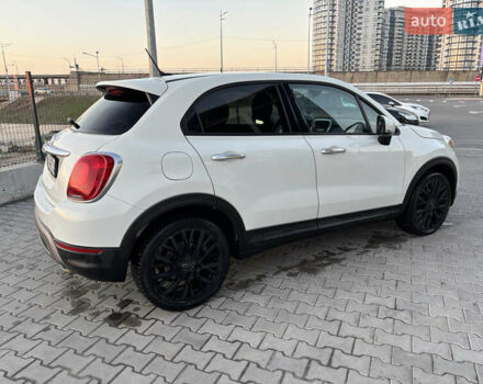 Белый Фиат 500 X, объемом двигателя 2.4 л и пробегом 129 тыс. км за 11750 $, фото 8 на Automoto.ua